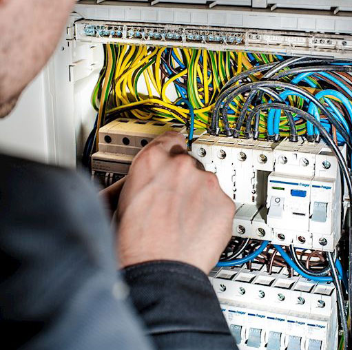 electrician jobs gold coast