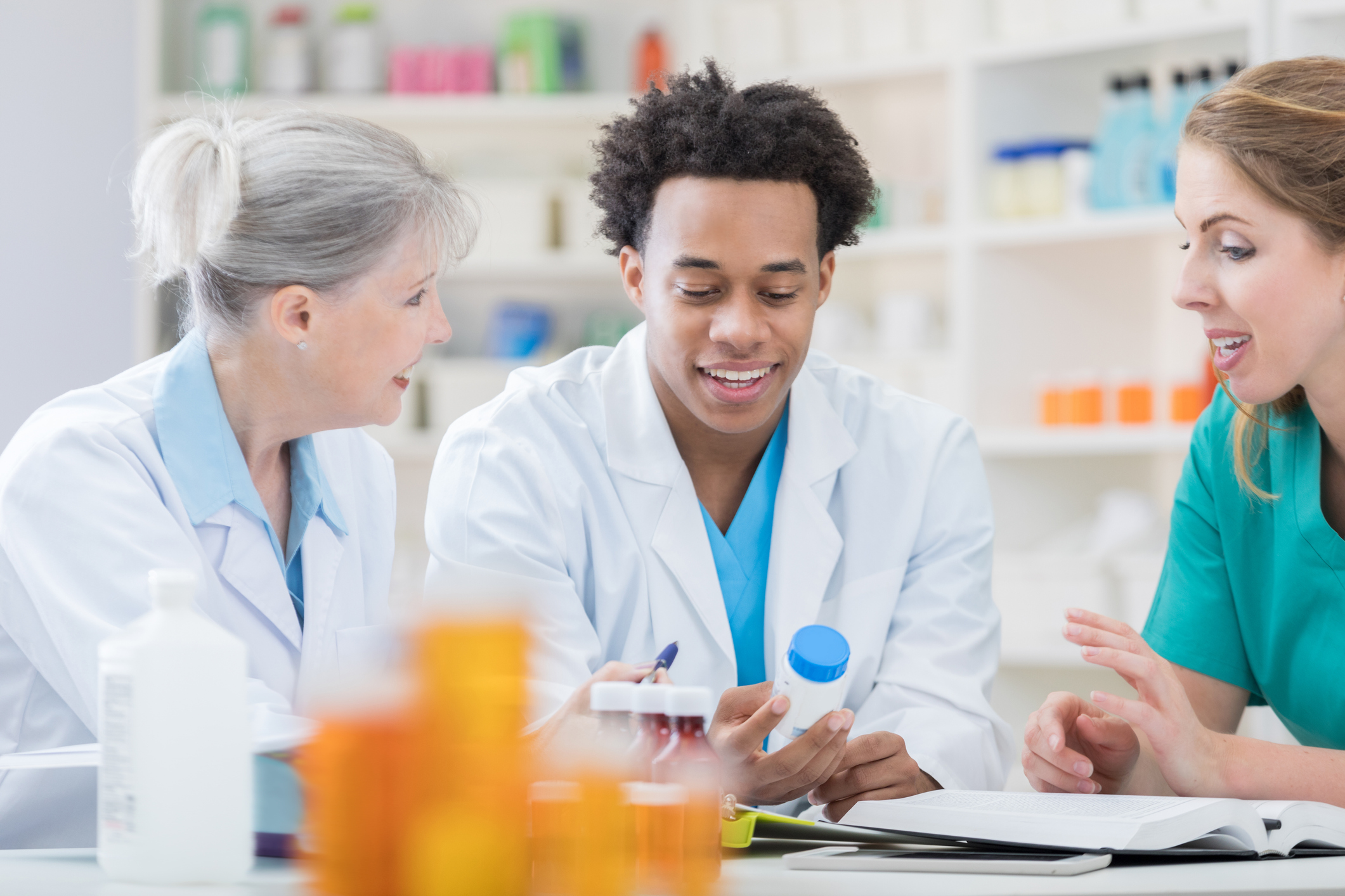 Pharmacy Technician Jobs No Experience 2025/2026 Apply Now!! 1 pharmacy technician jobs no