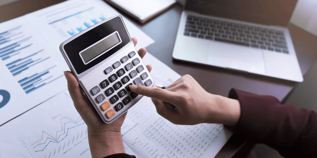 accountant jobs in uae for freshers