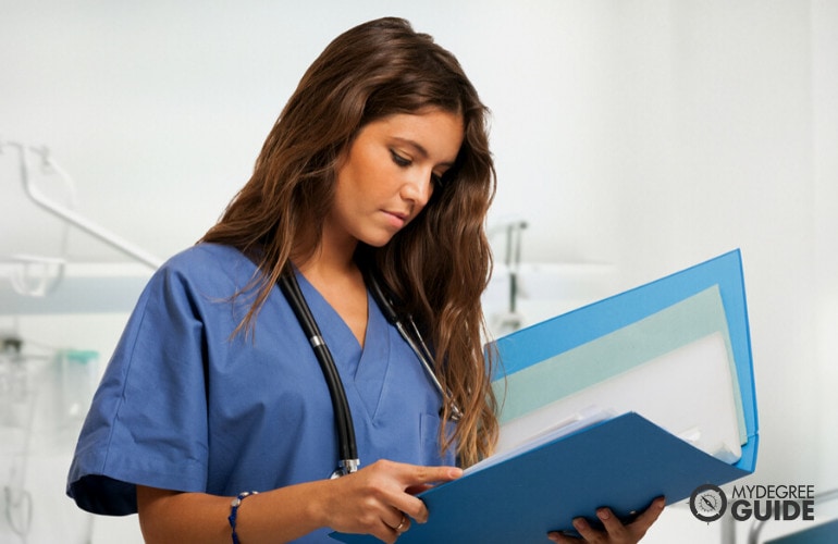 nursing schools that do not require entrance exam